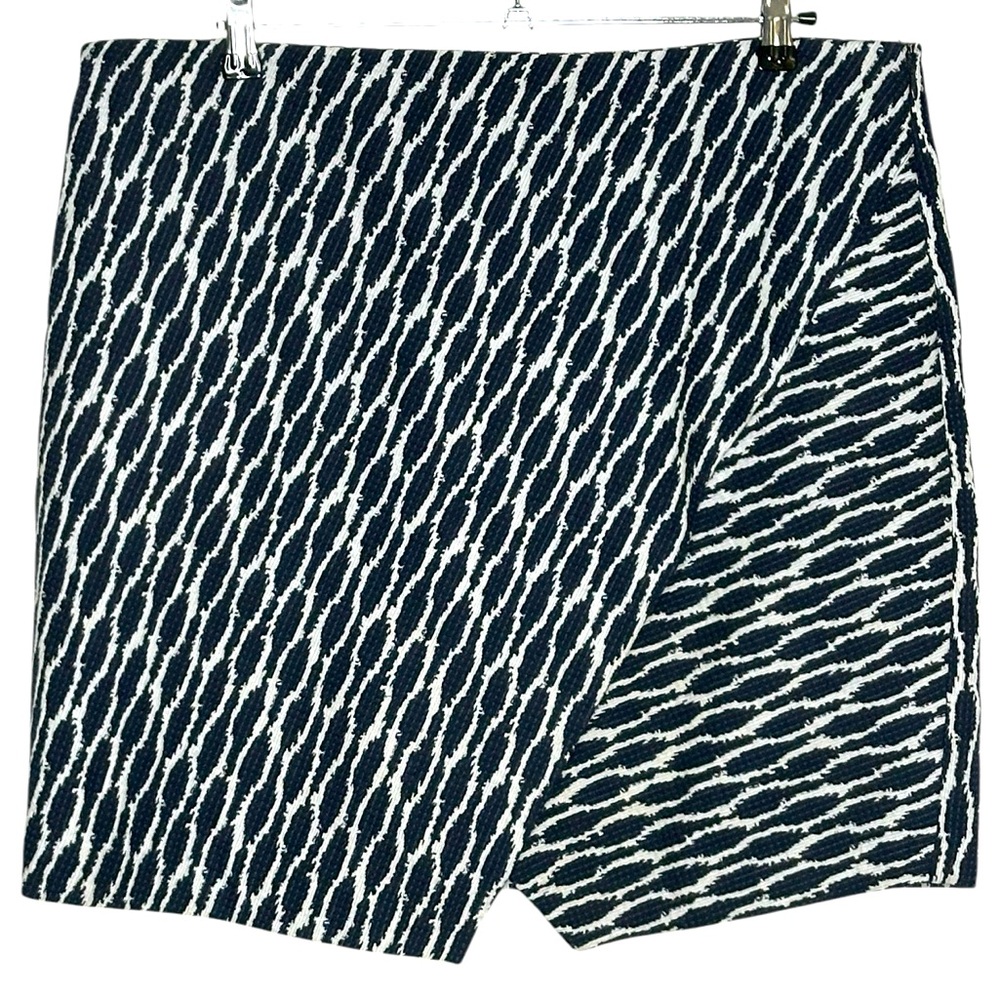 LOFT Skirt. Size: XL